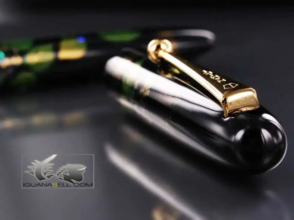 ari-Royale-Urushi-Red-lacquer-Fountain-Pen-60504-7.webp