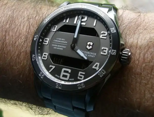 armani-automatik-slika-16470017.webp