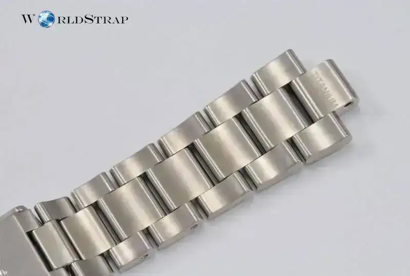 ArmysOrisDiverWorldstrap3.webp