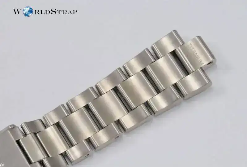 ArmysOrisDiverWorldstrap3.webp