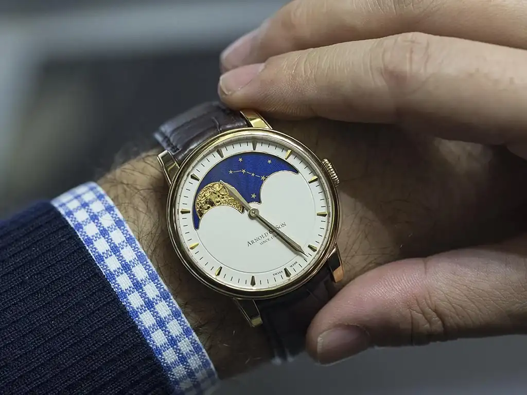 Arnold-Son_Royal_Collection_HM_Perpetual_Moon_10.webp