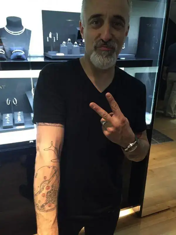 AROLA 1helpdesk_image.4269098.webp