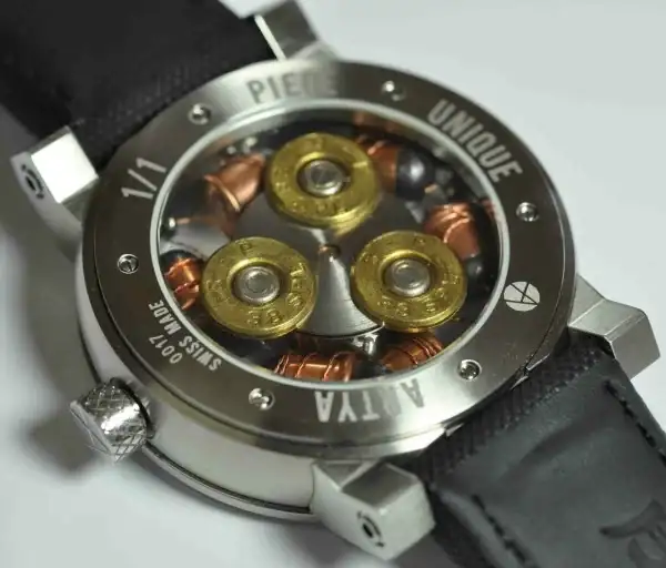 Aryta-Bullet-watch-3.webp