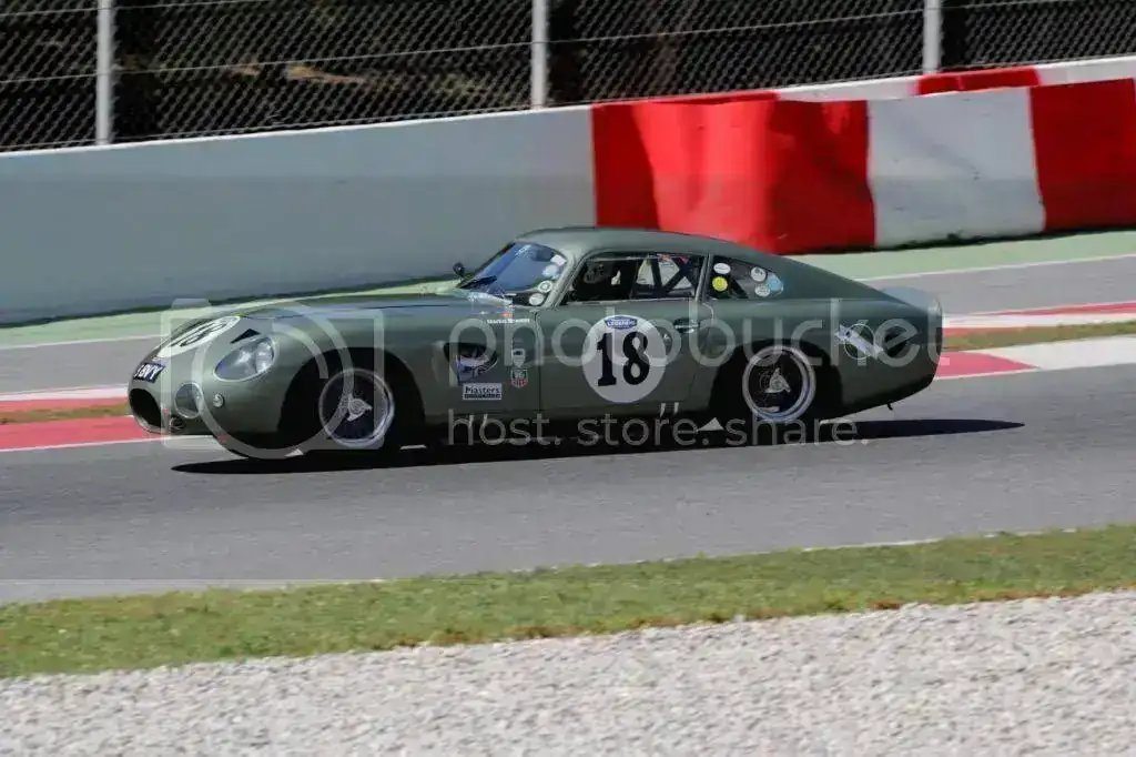 AstonMartin_1915x1277_zps49b2c897.webp