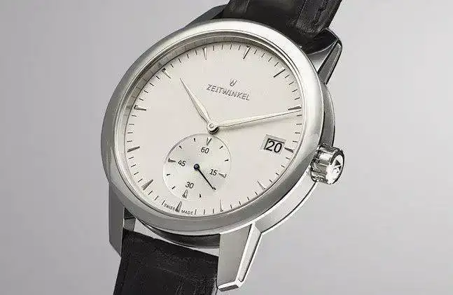 atic%2Bwith%2BSmall%2BSeconds%2Band%2BDate%2B-%2B1.webp