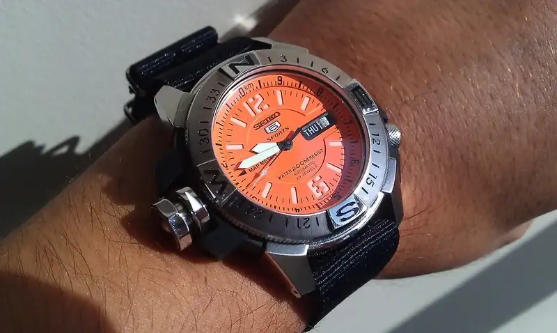 Atlas-Orange.webp