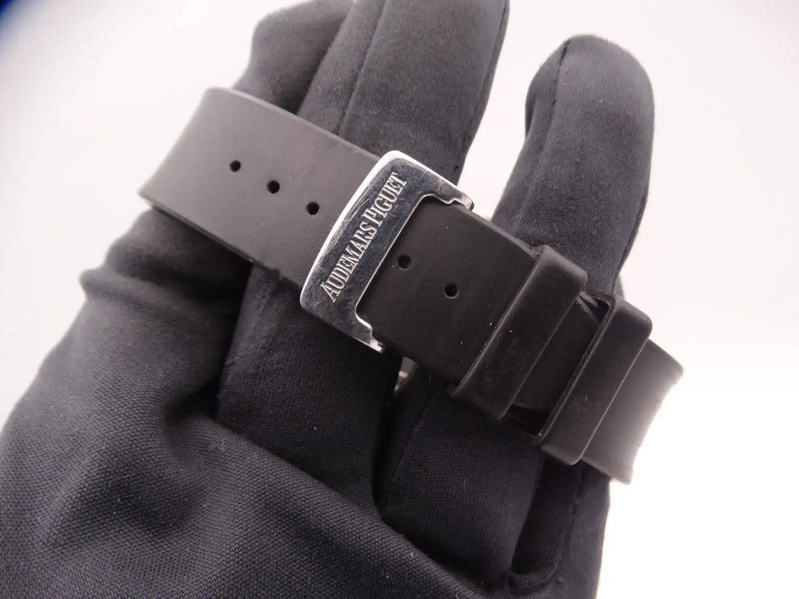 Audemars Piguet Royal Oak City of Sails 30th Anniversary Limited Edition 09288.webp