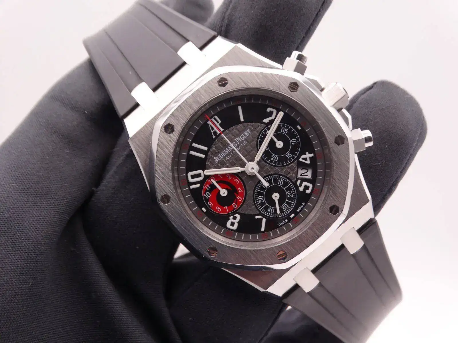 Audemars Piguet Royal Oak City of Sails 30th Anniversary Limited Edition 09300.webp