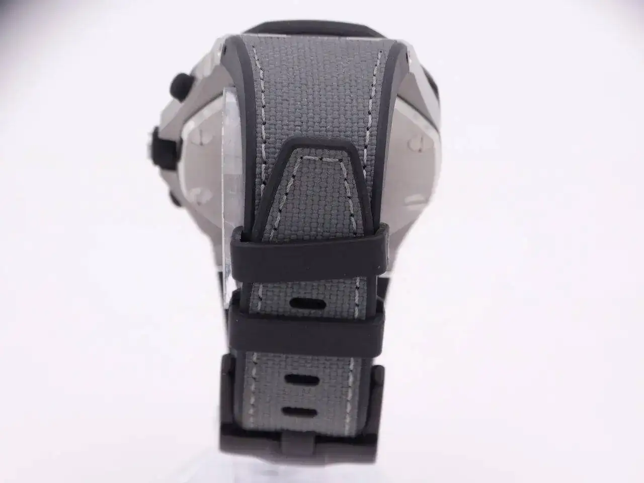 Audemars Piguet Royal Oak Offshore Chronograph Rubberclad 01530.JPG