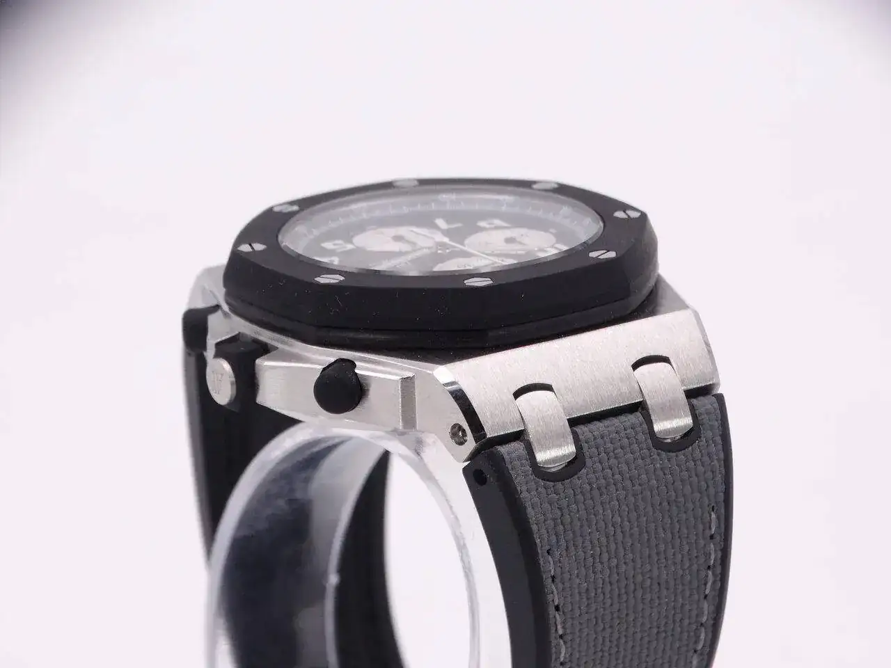 Audemars Piguet Royal Oak Offshore Chronograph Rubberclad 01536.JPG