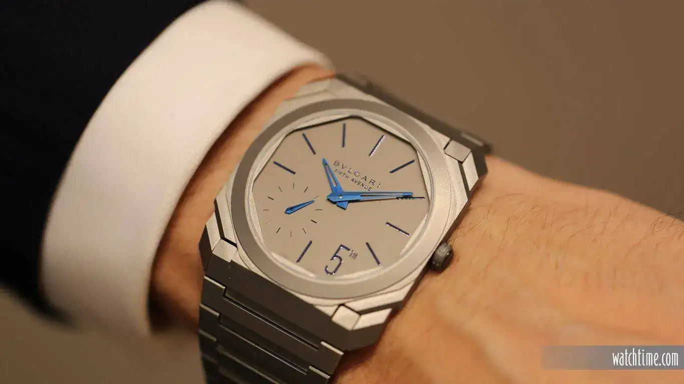 Automatic_5th_Avenue_Limited_Edition_Wrist_NY_2017.webp