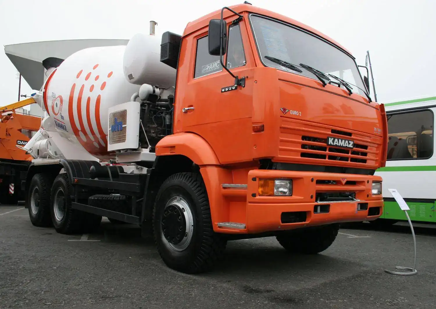 avtobetonosmesitel-na-shassi-kamaz.jpg