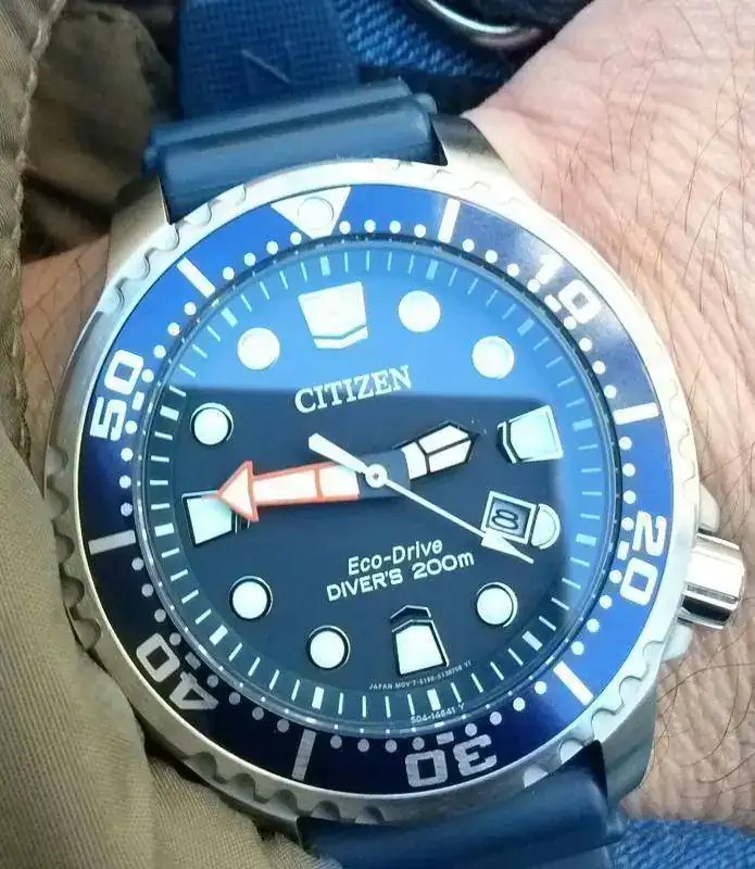 azul.webp