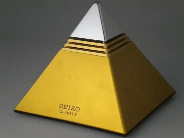 b0dde925812c2388d7b7bfe--talking-alarm-clock-seiko.webp