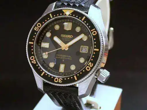 b2%206159-7001%20-%20SCWF%20Randall%202manywatches.webp