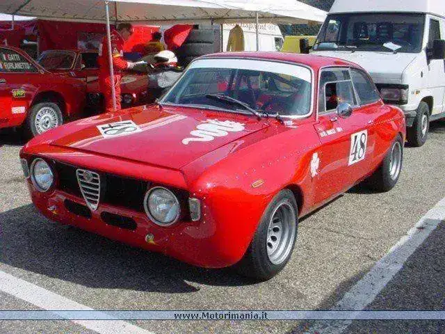b_alfa_romeo_gta_1300_11.webp