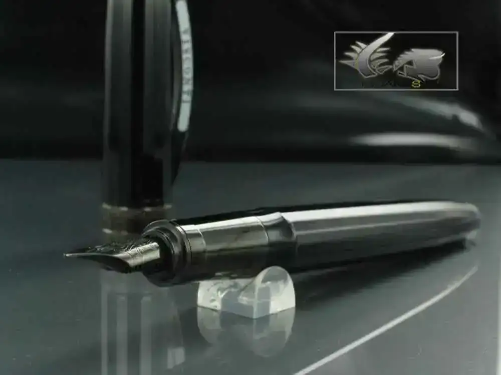 -Back-to-Black-Fountain-Pen-Resin-Ruthenium-trim-2.webp