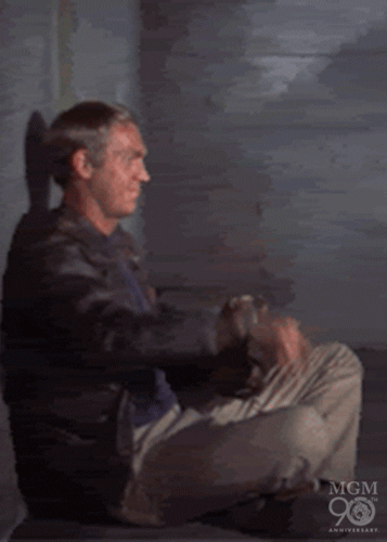 bad0023b9bf1147ab8f2ccd33684ae22.gif