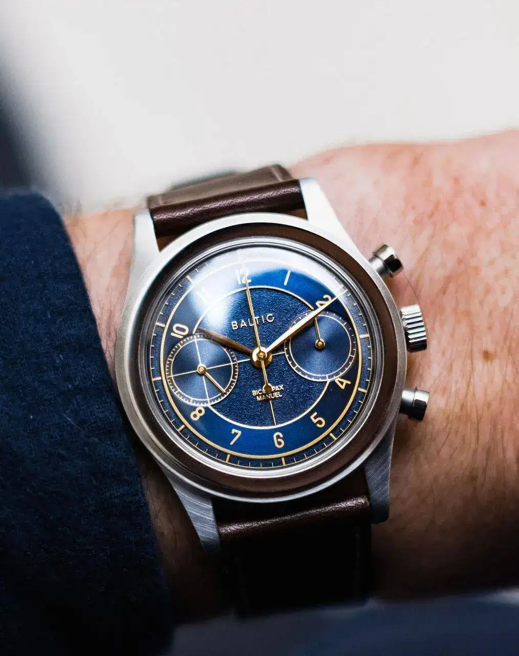 Baltic bic_002_blue_wristhost.webp