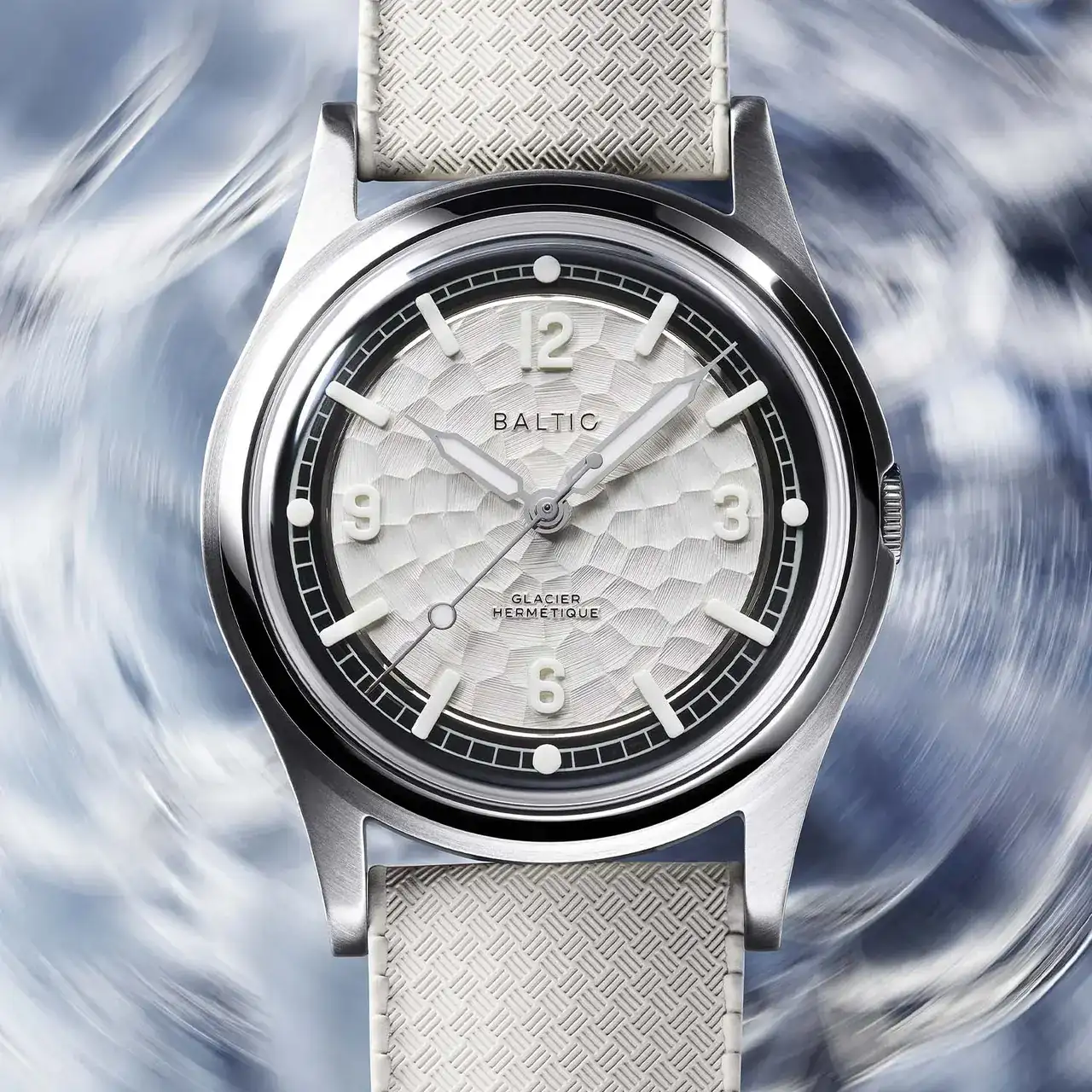 Baltic-Hermetique-Glacier-White-Limited-Edition-3.webp