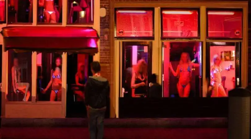 BARRIO-ROJO.webp