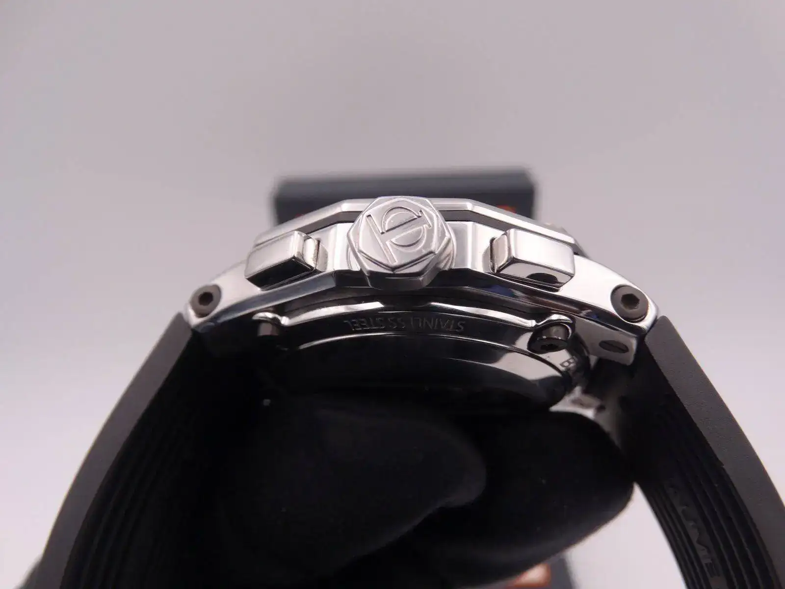 Baume & Mercier Riviera Chronograph 08667.JPG