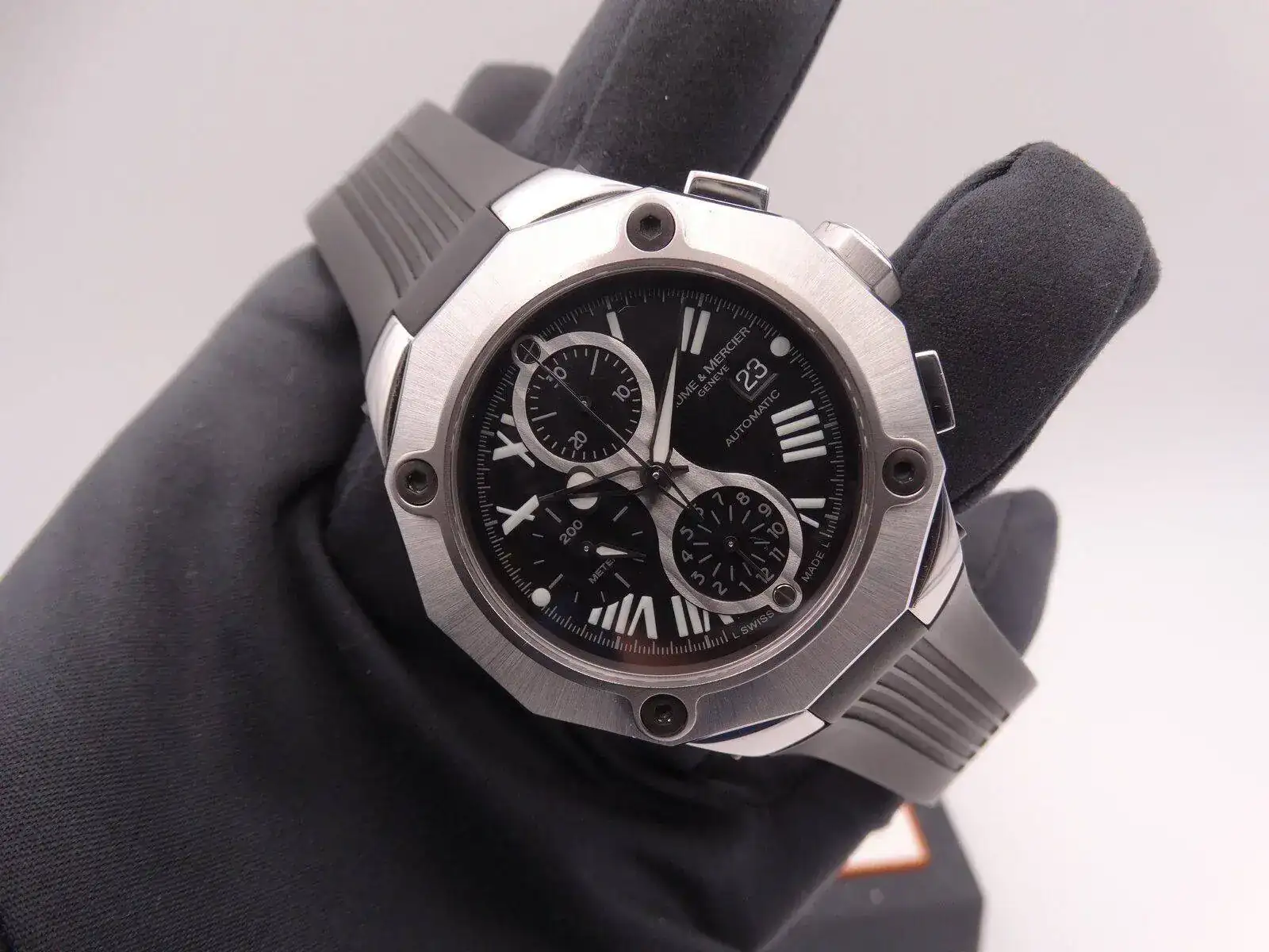 Baume & Mercier Riviera Chronograph 08683.JPG