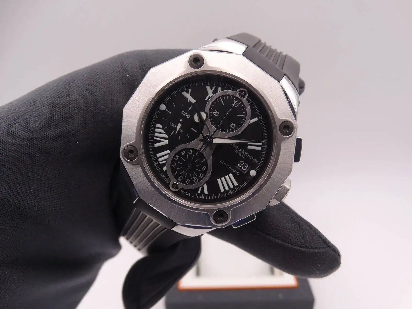 Baume & Mercier Riviera Chronograph 08684.JPG