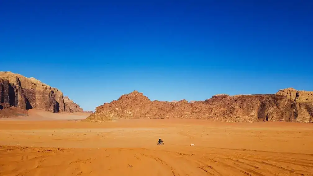 bd4533f727cc070f9d6b60aaebabefaf.webp