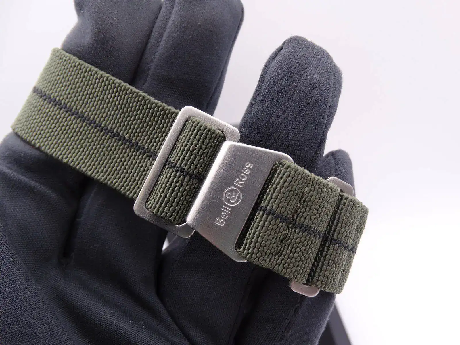 Bell & Ross Military Automatic 02944.webp