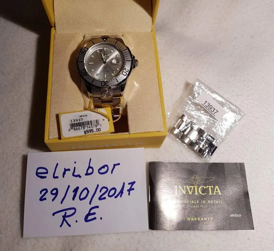 Invicta 13937 top