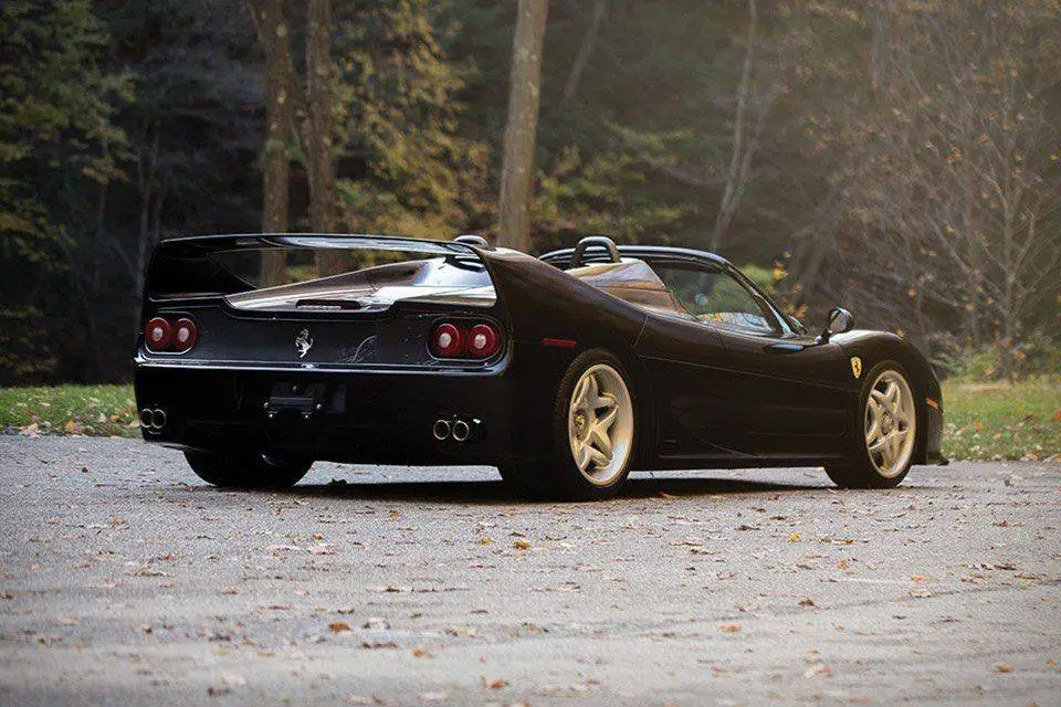 black-ferrari-f50-4.webp