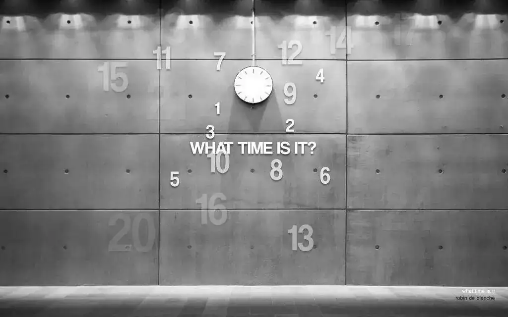black_and_white_wall_clocks_modern_2560x1600.webp