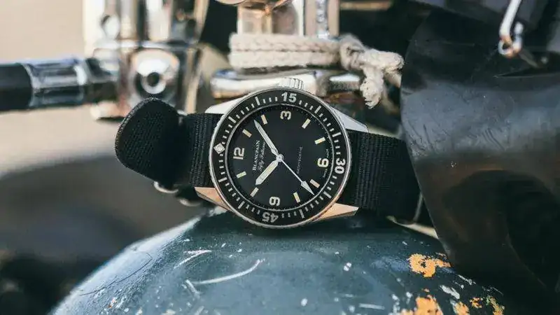 Blancpain-Fifty-Fathoms-Bathyscaphe-HODINKEE-Limited-Edition-main-800x450.webp