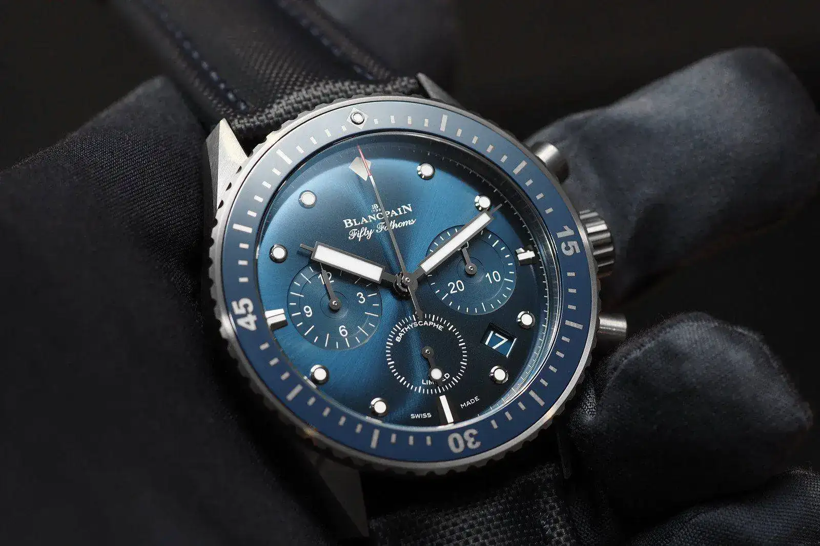 Blancpain-Fifty-Fathoms-blue-X3-thumb-1600x1067-25694.webp