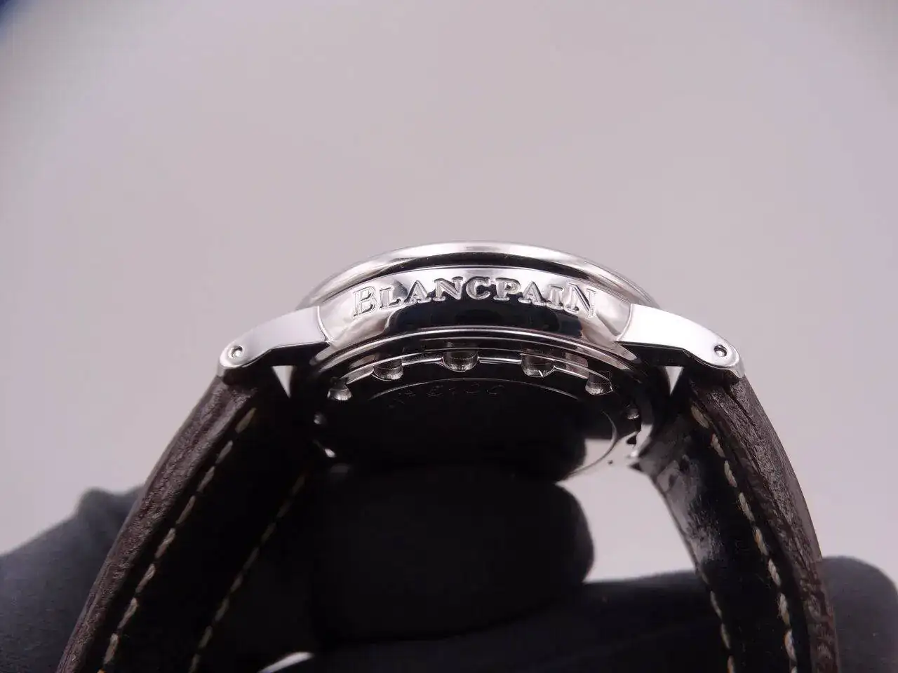 Blancpain Leman Chrono Flyback 02609.webp