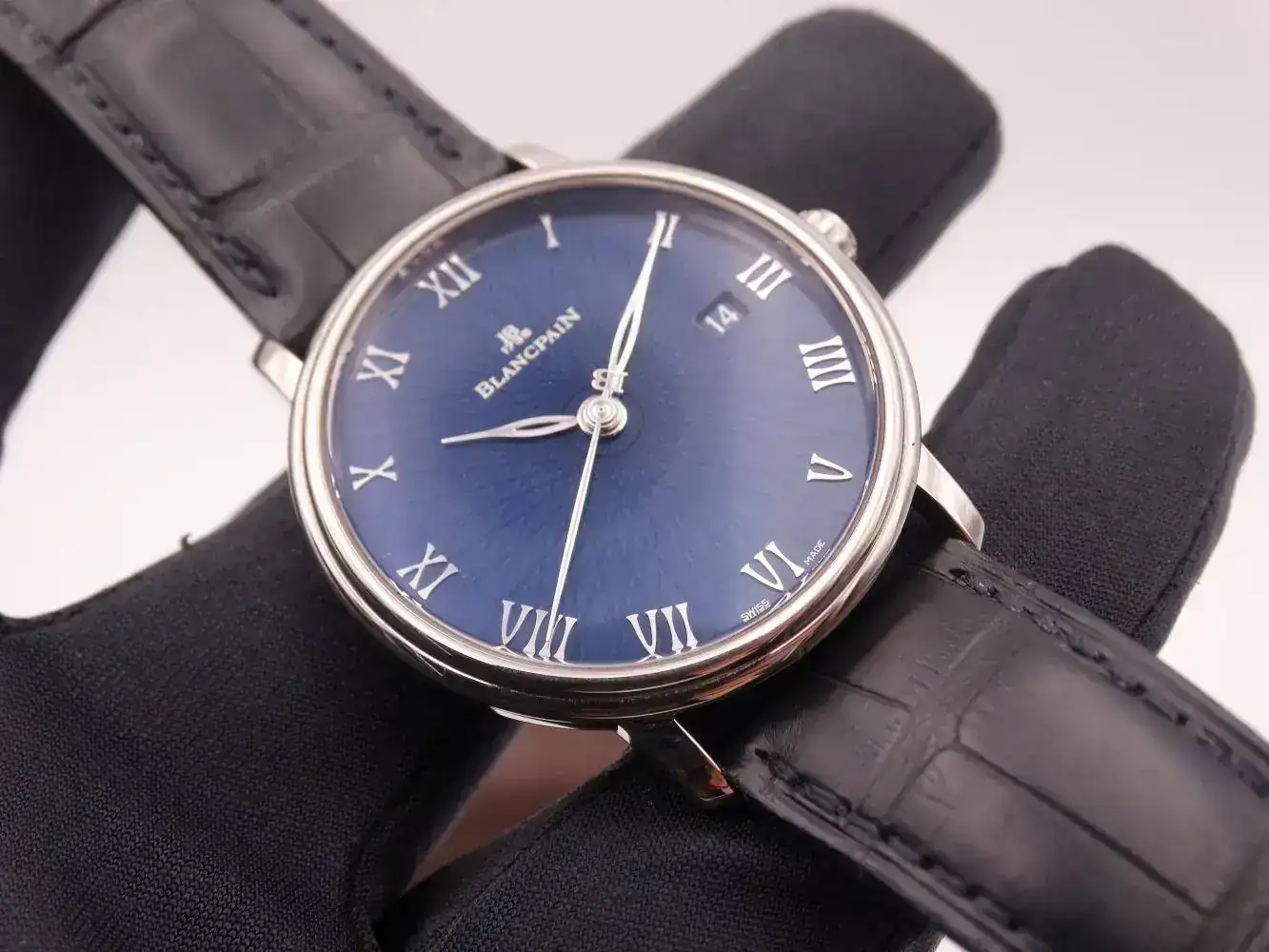 Blancpain villeret white gold 9760.jpg