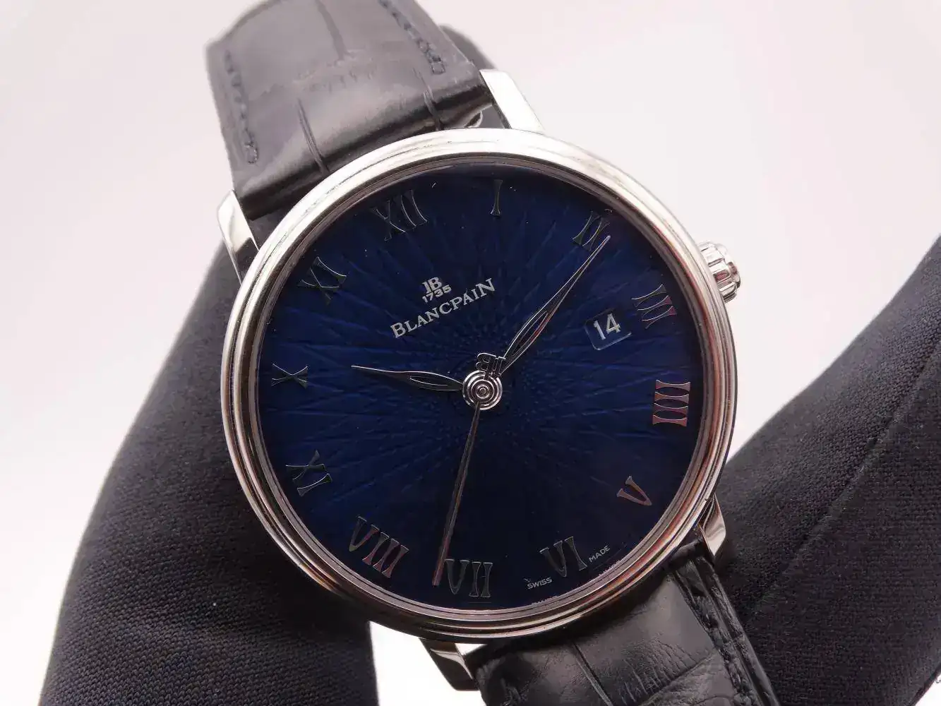 Blancpain villeret white gold 9770.jpg