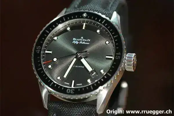 blancpain_bathyscaphe_1.webp