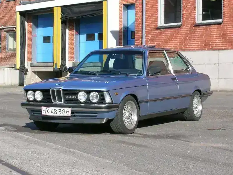 BMW%20e21b.webp