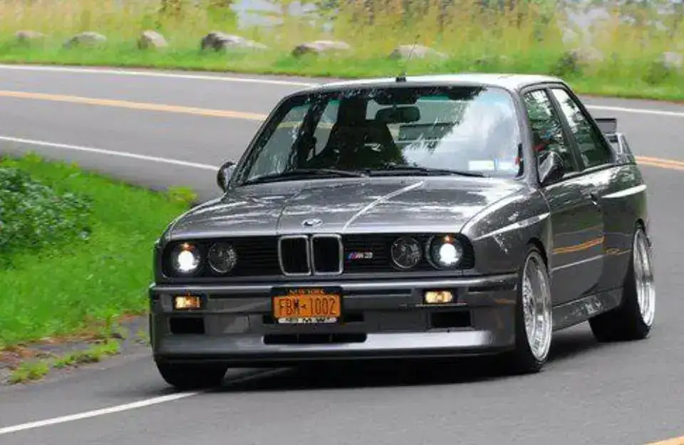 bmw%252BE30%252BM3.webp