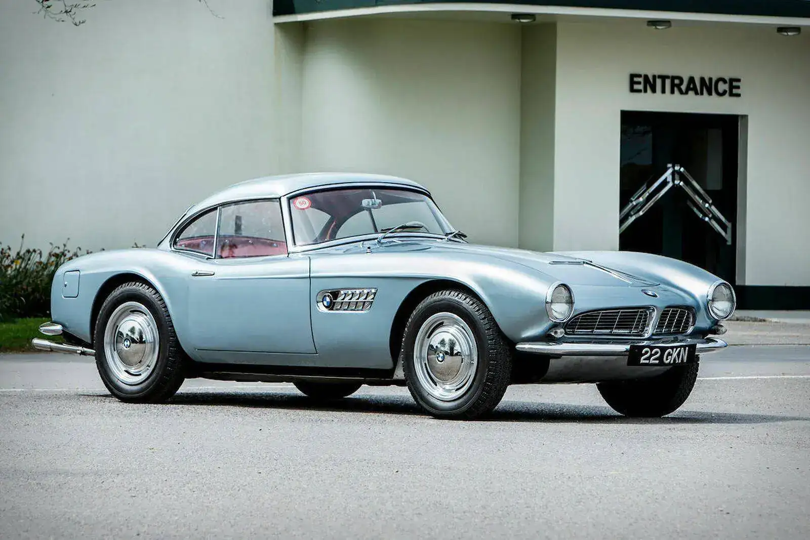 bmw-507-roadster-1.webp