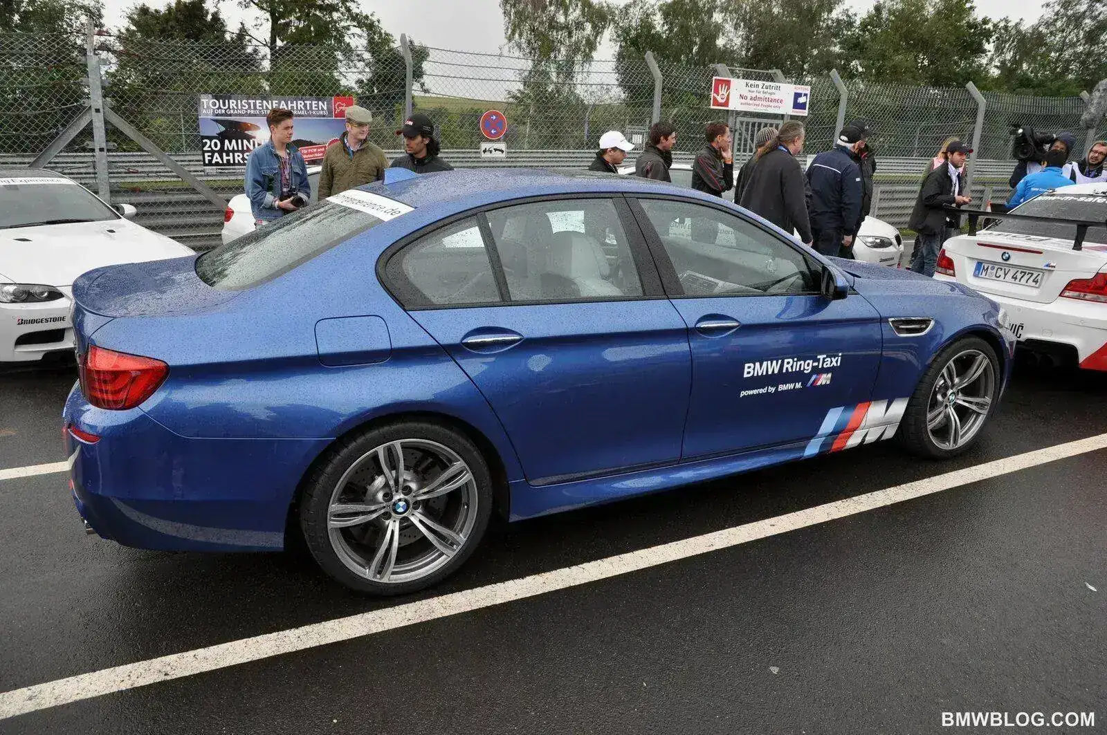 BMW-M5-F10-Ring-Taxi-07.webp