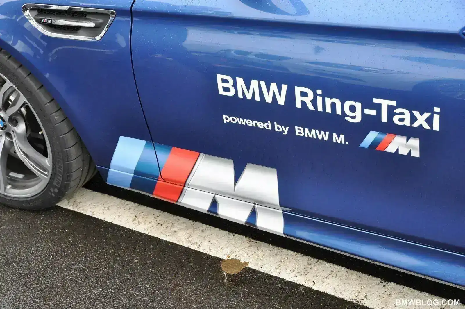 BMW-M5-F10-Ring-Taxi-16.webp
