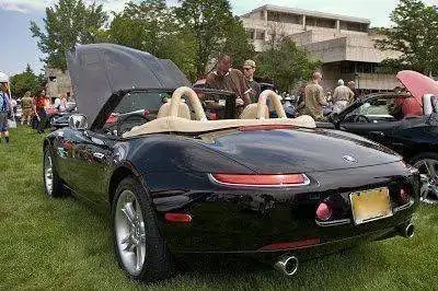 BMW+Z8h.webp