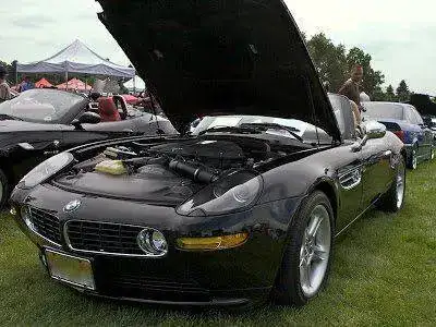 BMW+Z8j.webp