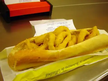 bocadillo-calamares.webp