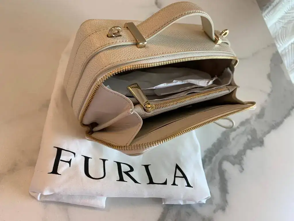 Bolso Furla Blanco 03.webp