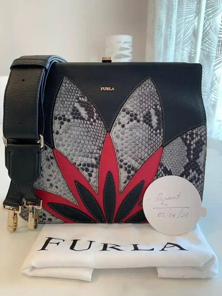 Bolso Furla Serpiente 01.webp