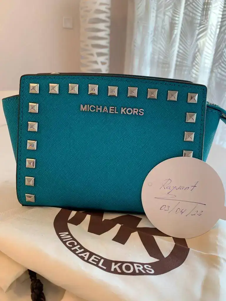 Bolso MK Turquesa 05.webp